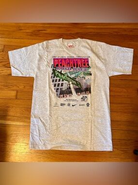 Vintage 1997 Peachtree Road Race Logo Atlanta Graphic T Shirt Sz L Gray